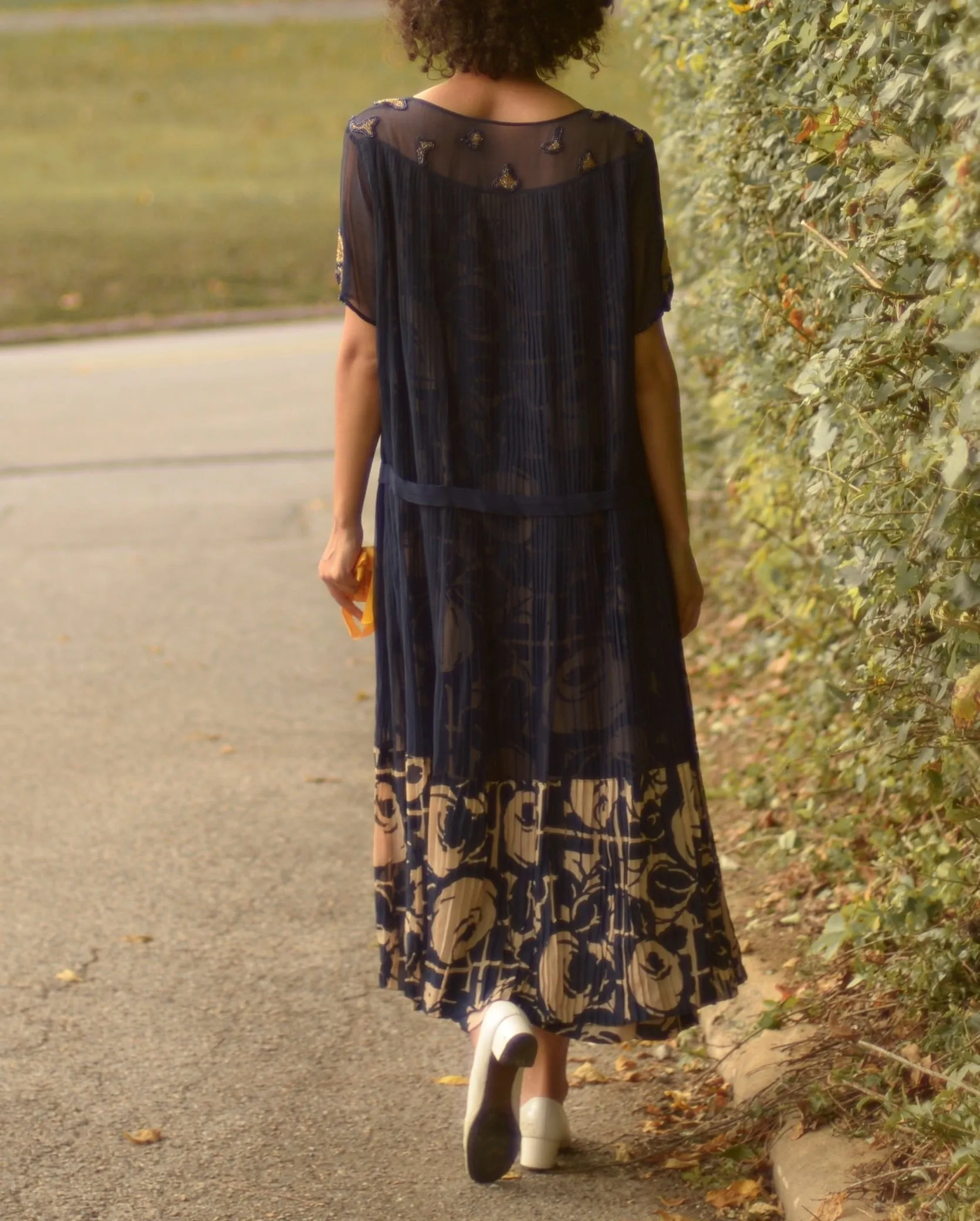 1920s navy blue and beige floral silk drop waist flapper dress