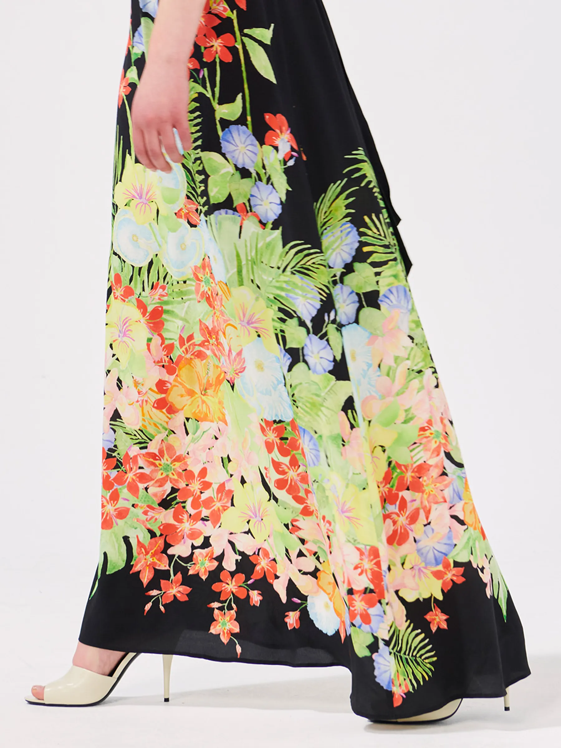 Abundant Blooms Backless Maxi Dress Black