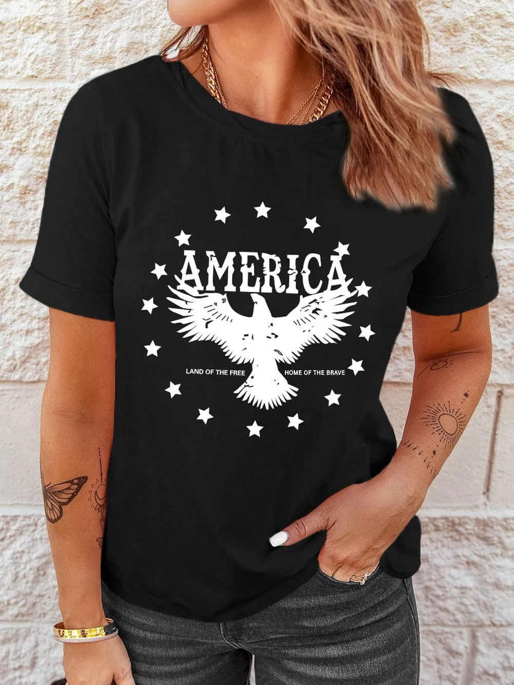 American Eagle Star Graphic Tee in Black