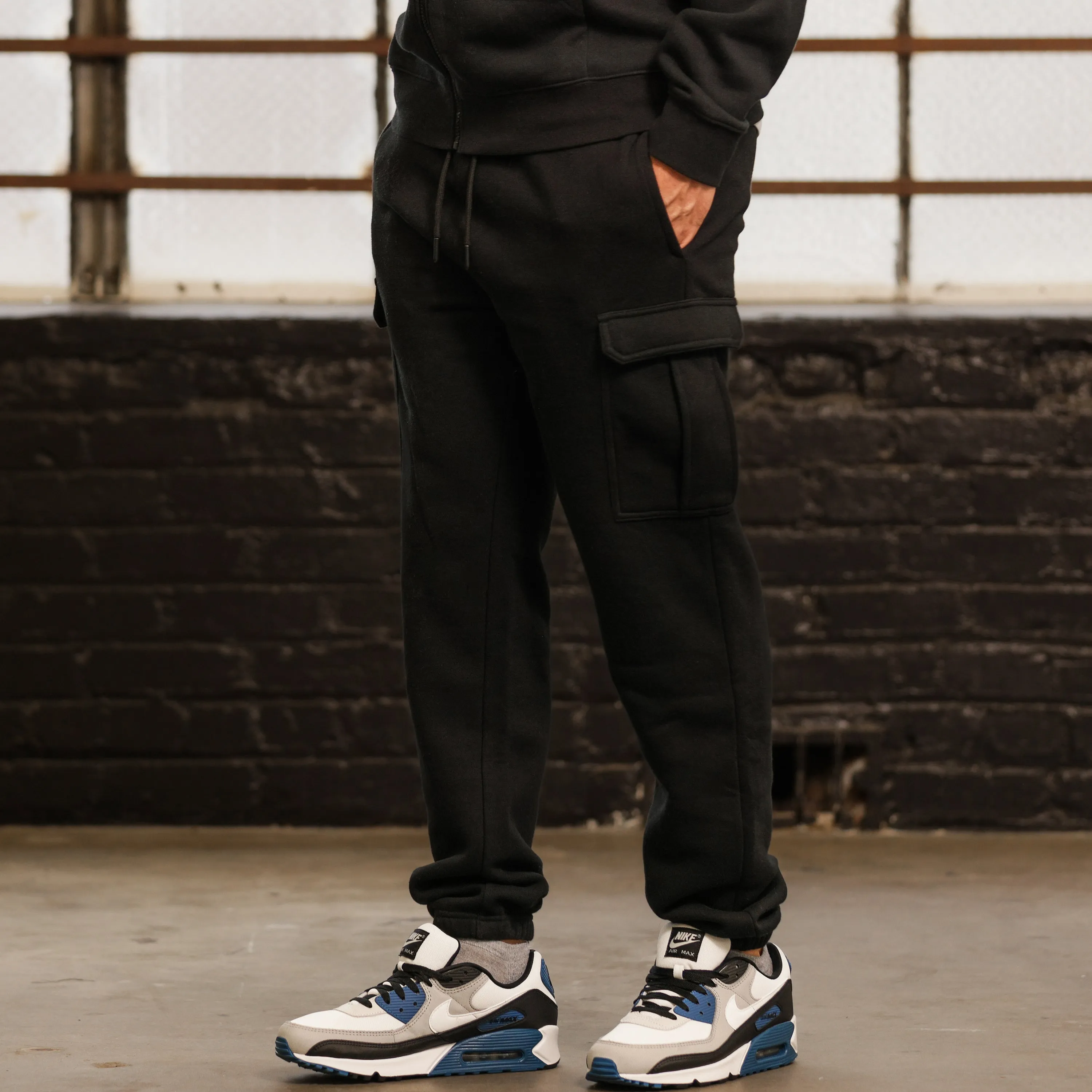 Classic Fleece Cargo Sweatpant - Mens