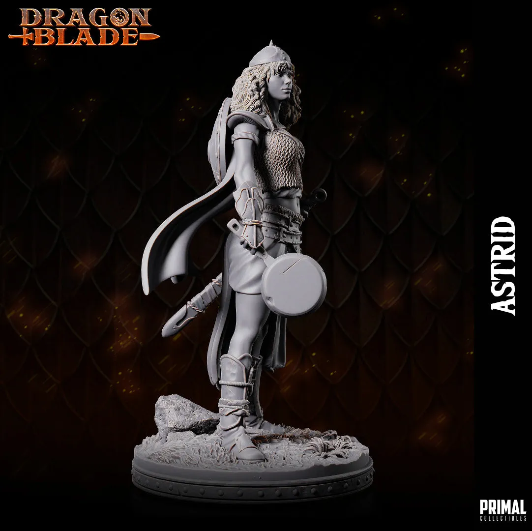 DNDDGL - Tika Wayland Female Human Rogue Astride Dragonlance mini