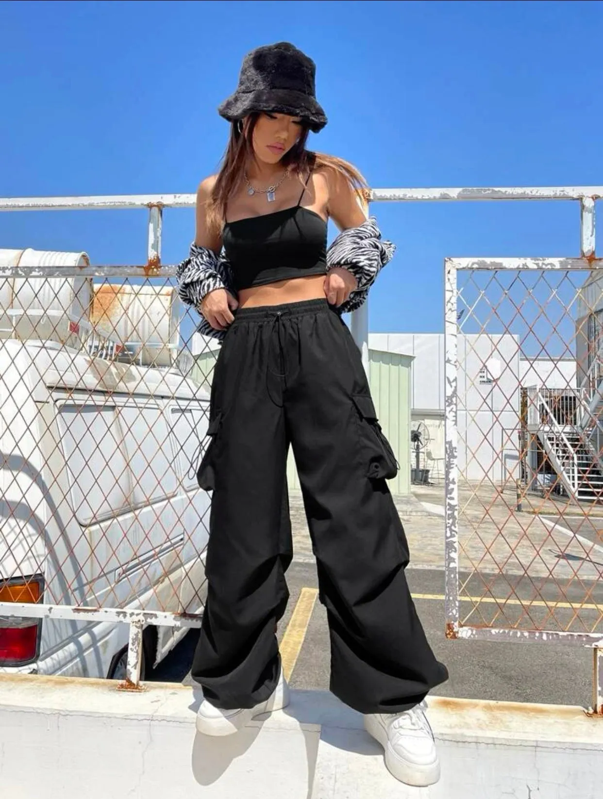 Flap Pocket Side Drawstring Cargo Pants