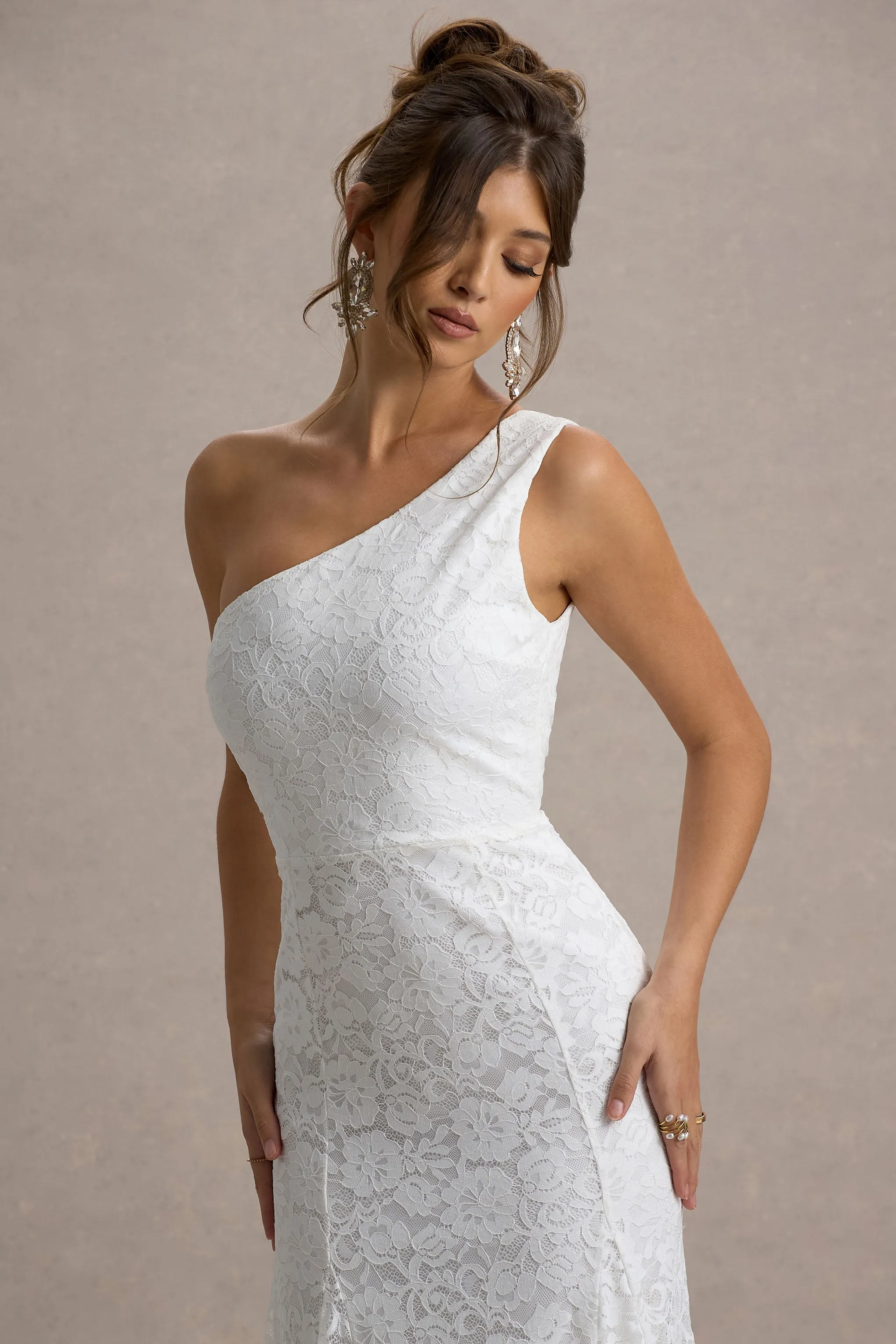 Gigou | White Lace Asymmetric Maxi Dress