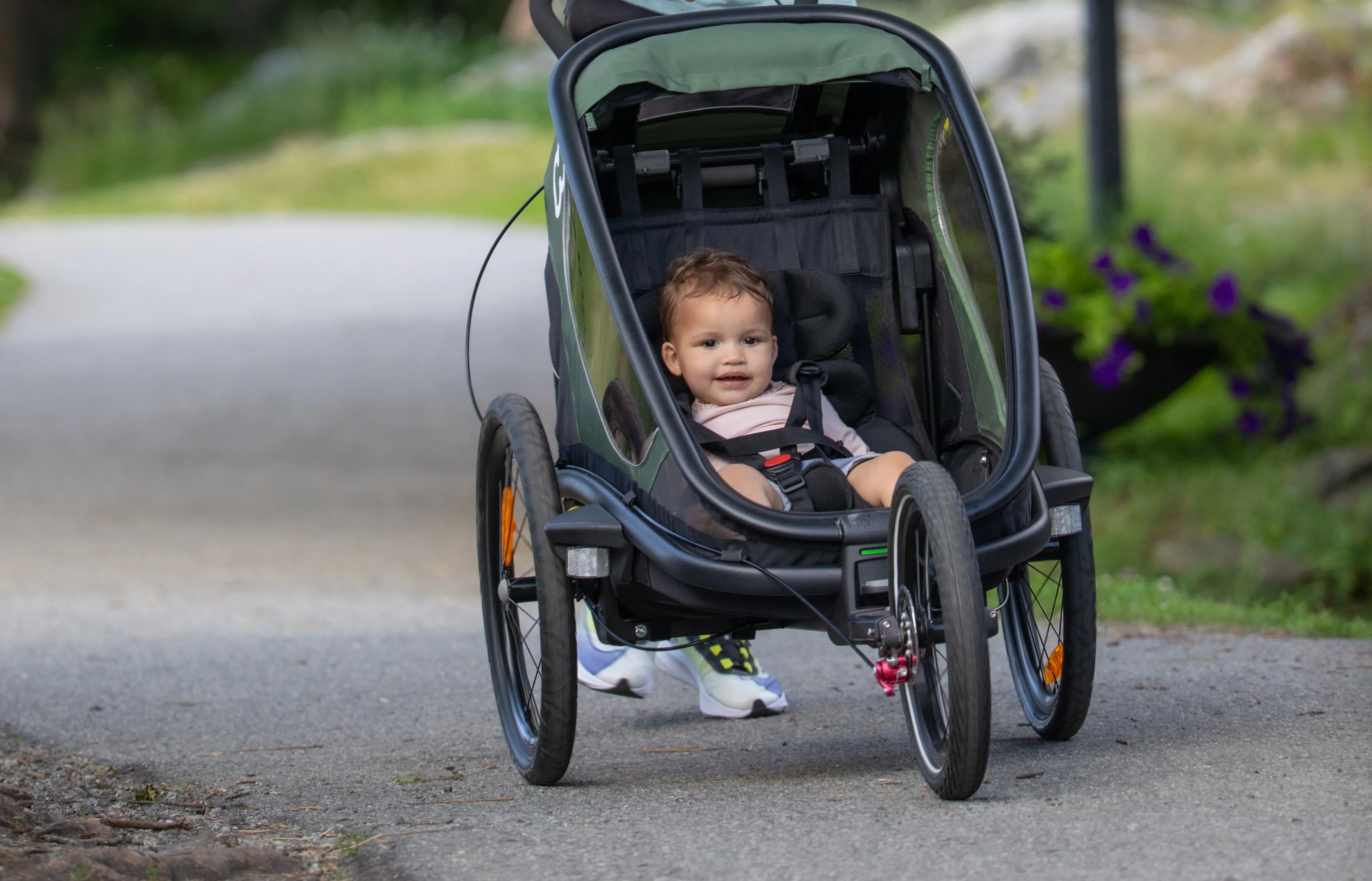 Hamax Outback Adjustable Jogger Kit Black | Buy Hamax Outback Adjustable Jogger Kit Black here | Outnorth