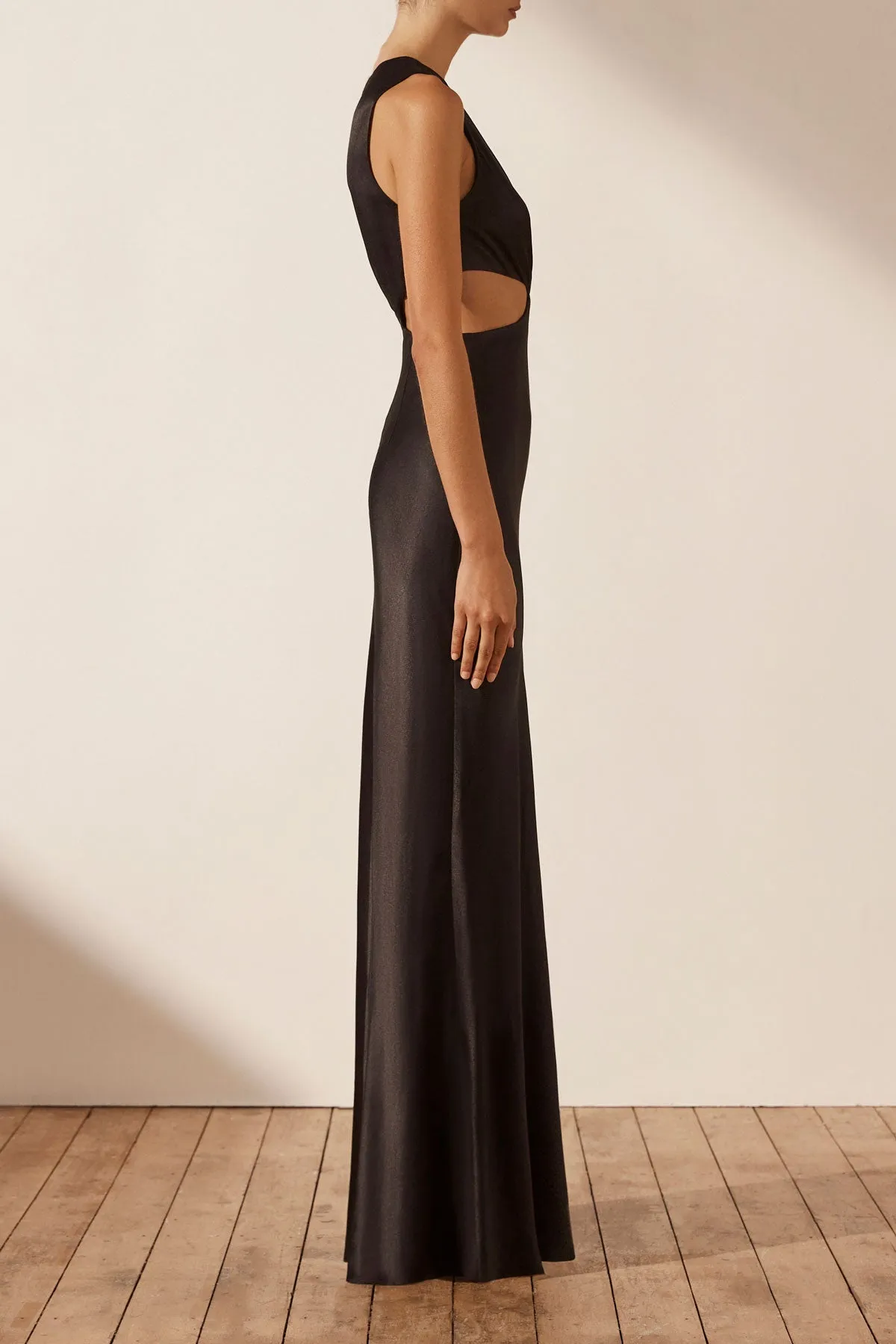 LA LUNE PLUNGED CUT OUT MAXI DRESS - BLACK