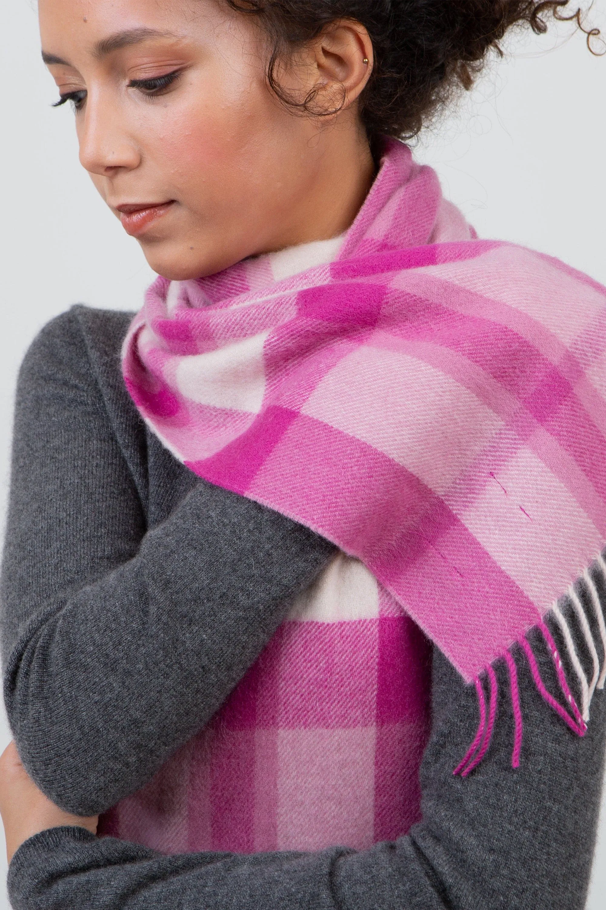 Made in Scotland Contemporary Exploded Thompson Cashmere Scarf - Pale Pink