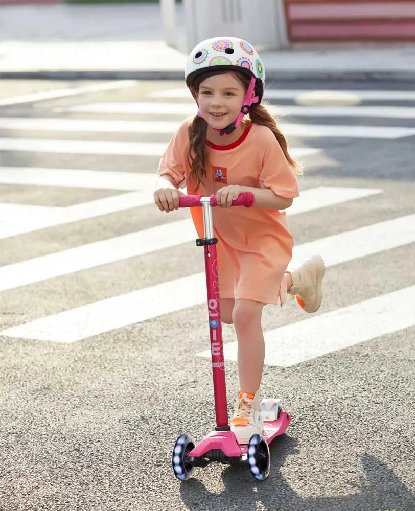 Maxi Micro Deluxe LED Kids Scooter