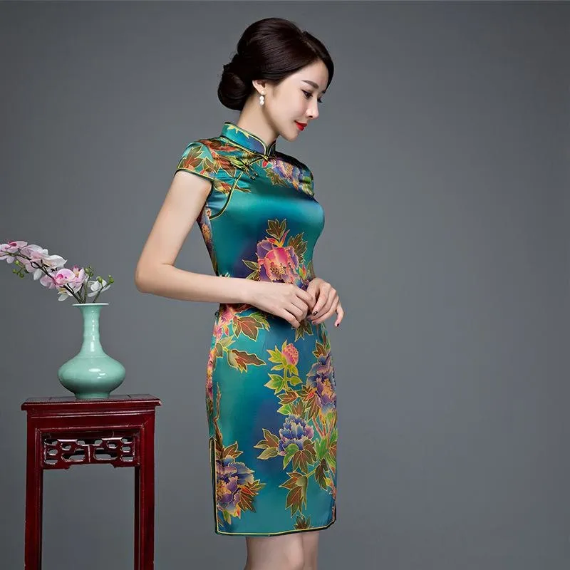 Winnal Textured Floral Silk Cheongsam Dress Red